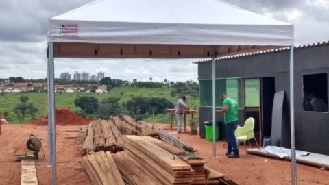 Tenda Piramidal